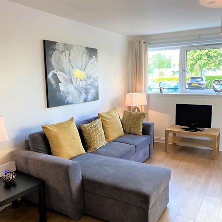 Mathieson Apartment - 2 Bedrooms グラスゴー エクステリア 写真